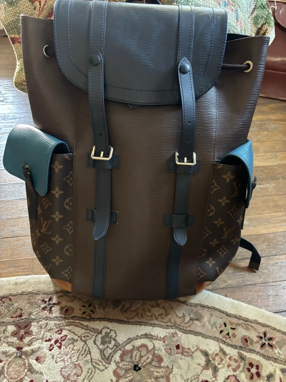 Louis Vuitton Christopher Pm - Picture 2 of 8